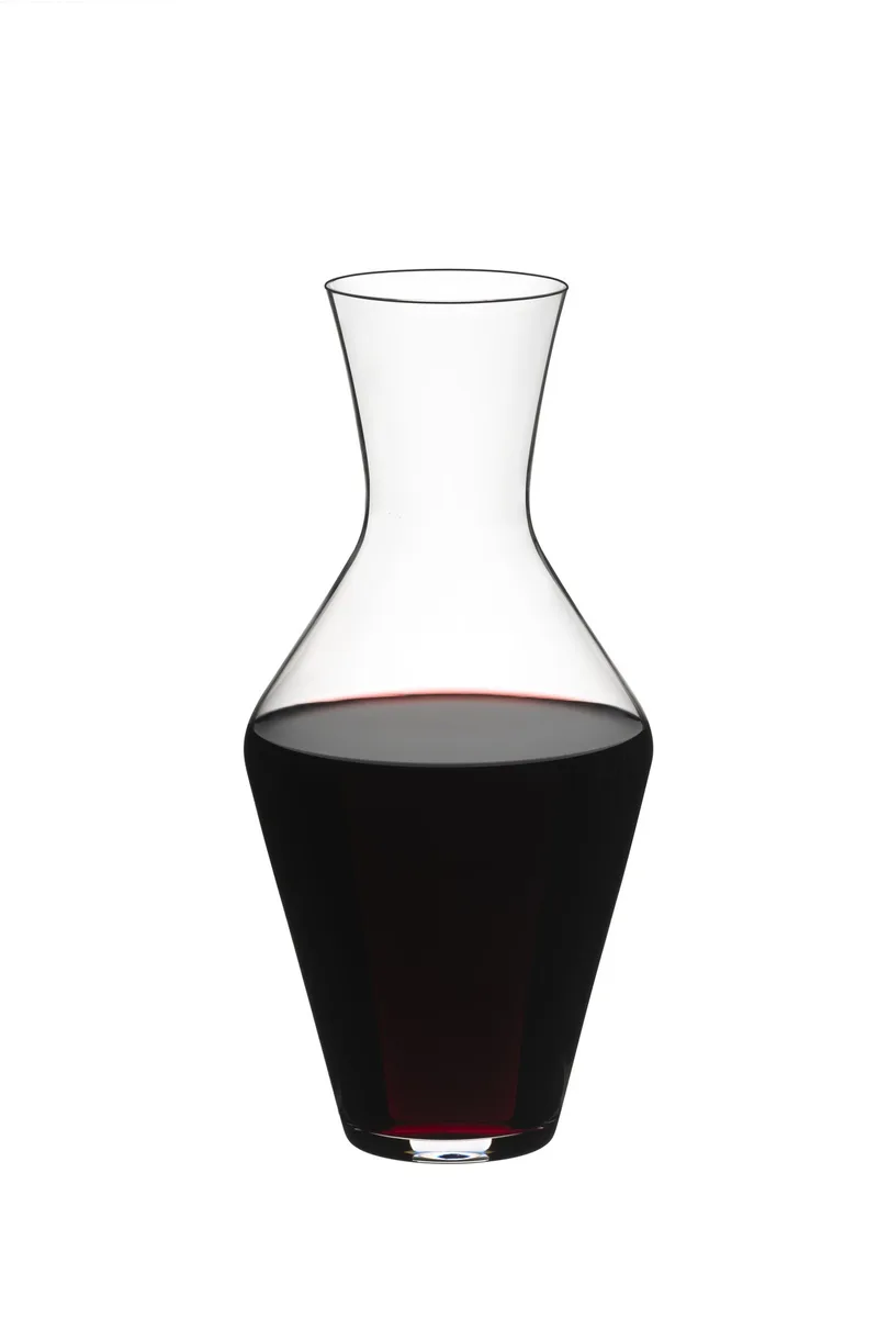 Decanter w/Red Wine