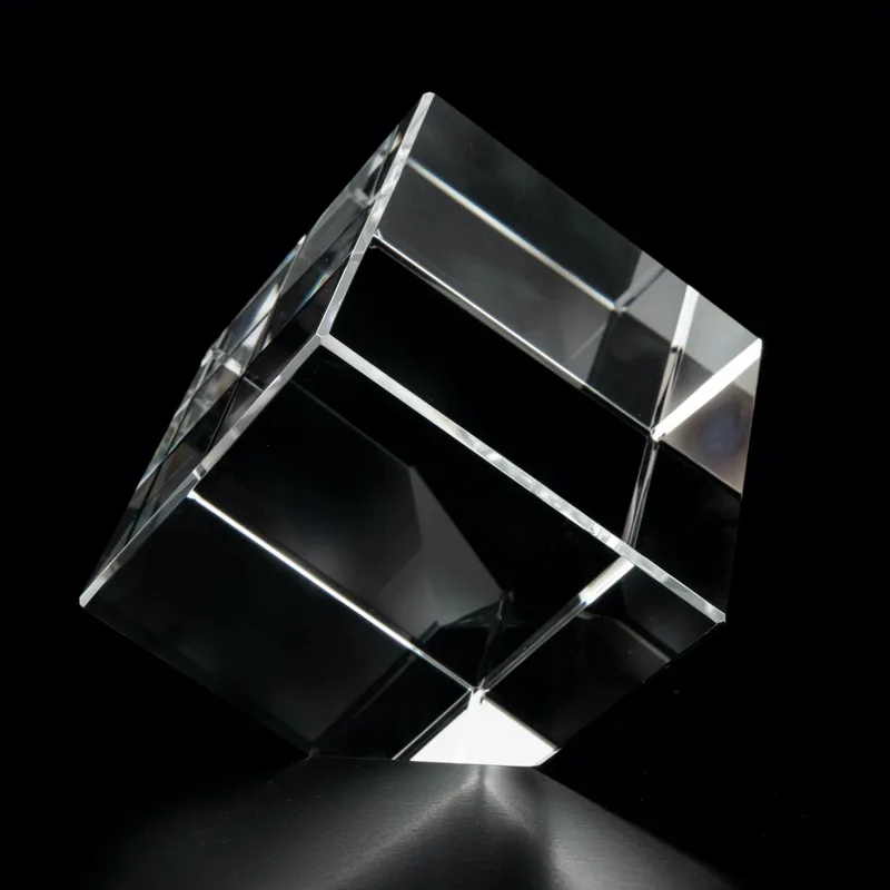 Amira Cut Corner Cube view 4
