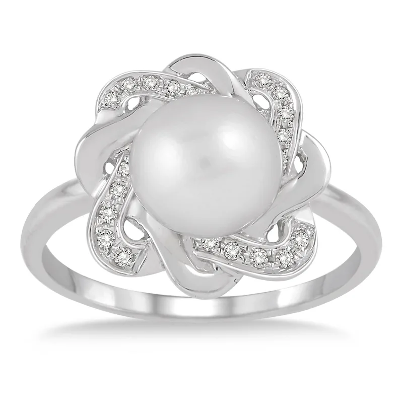 Jilco Inc Pearl & Round Diamond Ring - Size 7