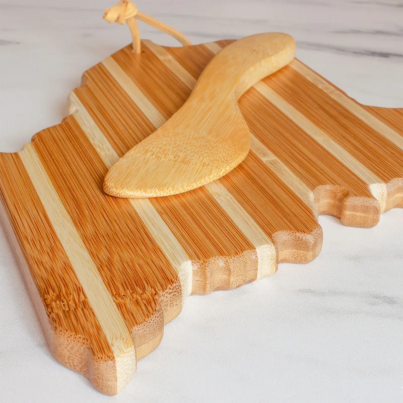 Maine Charcuterie Board with Spreader Knife Gift Set view 6