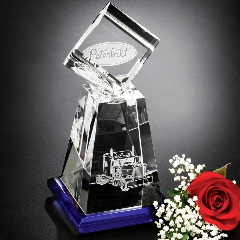 Awards In Motion&reg; Albany 9 1/2"