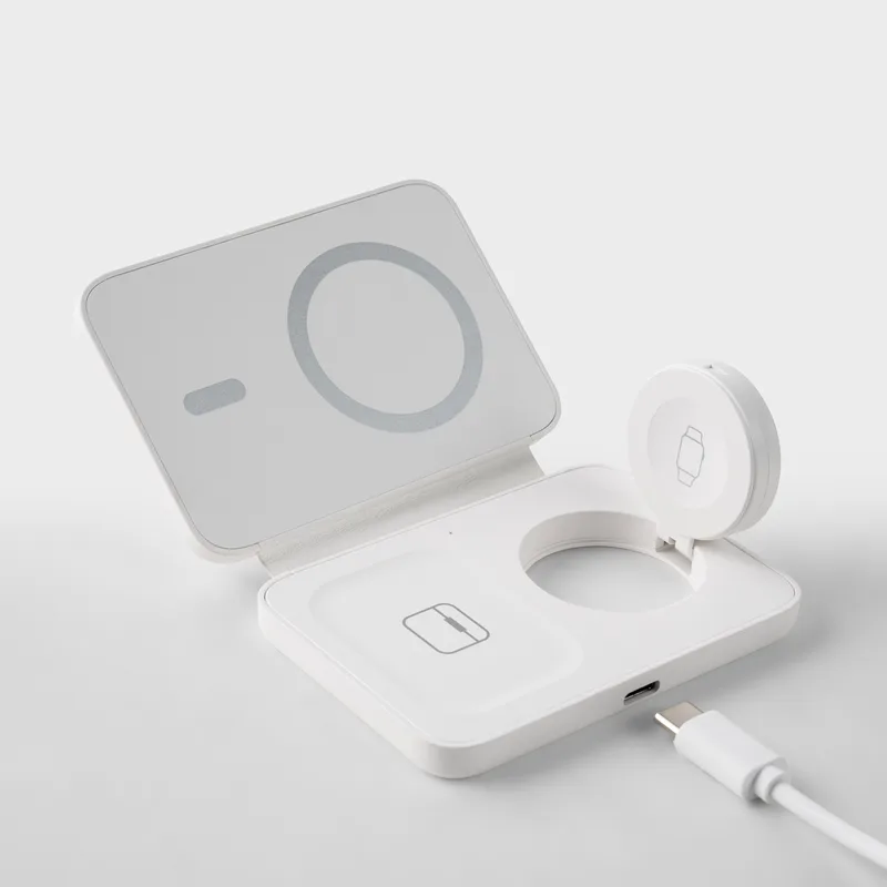 Vivache MagSafe Travel Charger view 2
