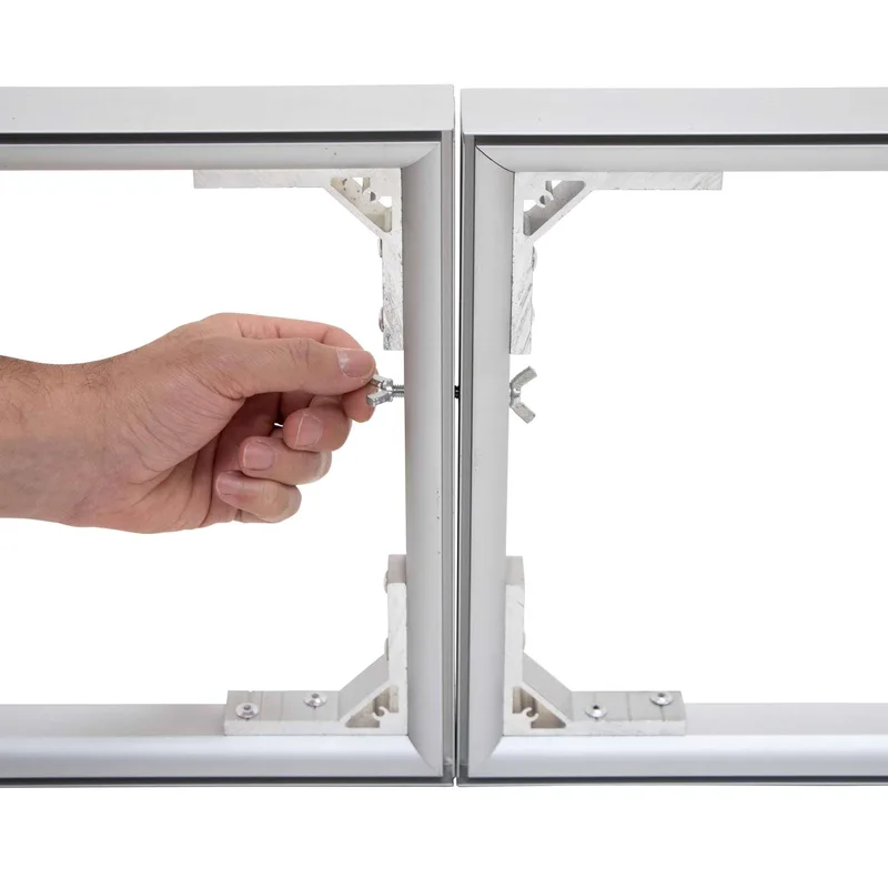 8'W Journey Header Hardware view 6