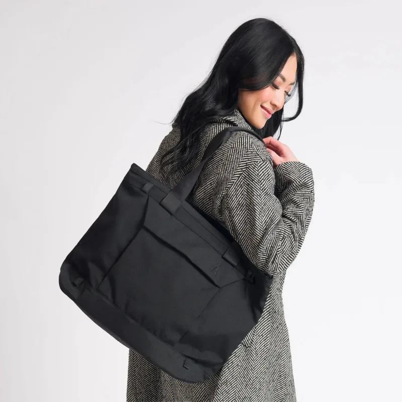 BOUNDARY SUPPLY® Recycled Rennen Tote Bag view 3
