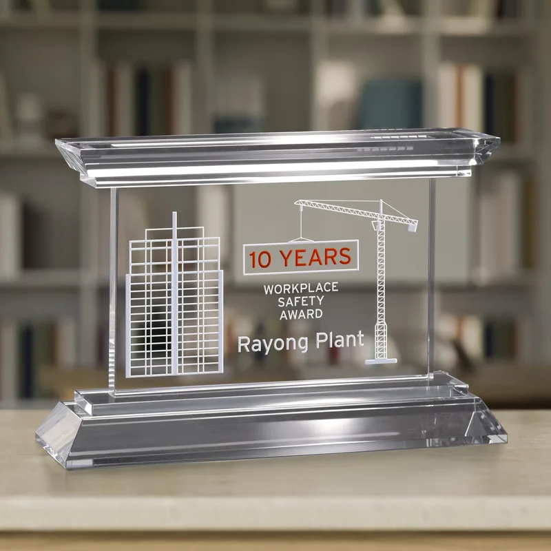 Wakefield Award 8-1/2" W