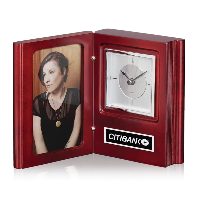 Petrona Clock